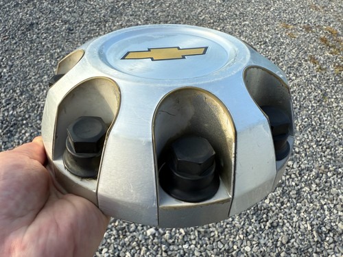 CHEVY SILVERADO SUBURBAN 2500 OEM WHEEL CENTER CAP MACHINED 9596342 2007-2014 - Picture 2 of 5