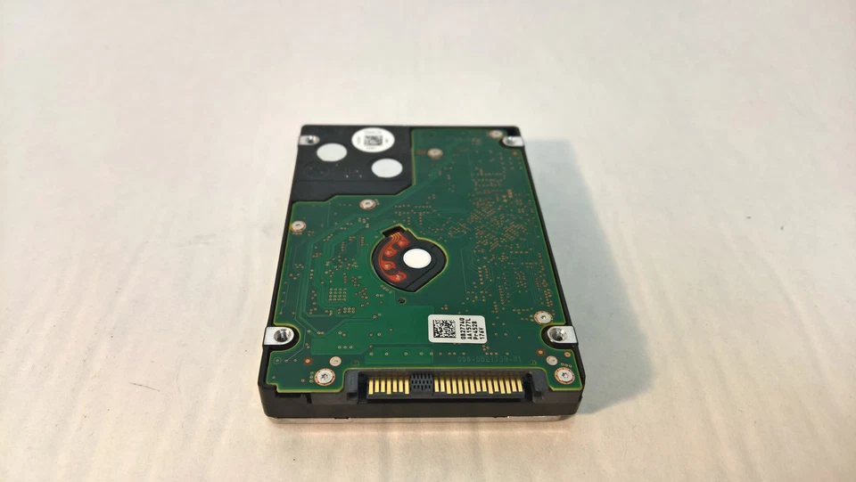 Lot of 2 HGST HP HUC721010ASS600 1 TB SAS 2 2.5 in Enterprise Hard Drive - Image 3 of 3