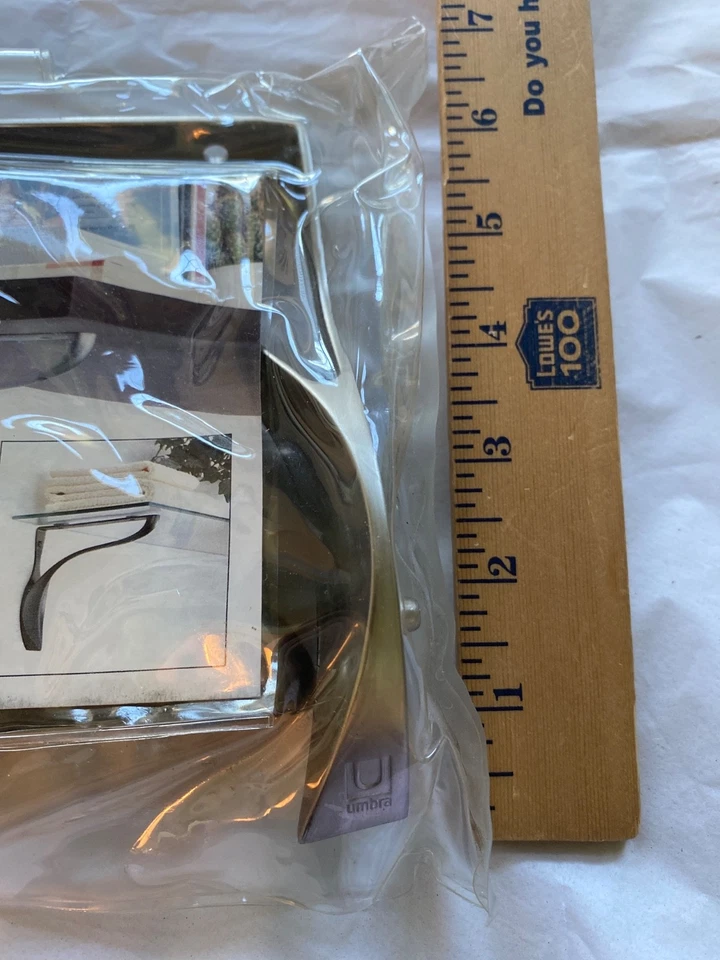 NEW IN PACKAGE UMBRA TRILLIS 1 PAIR SHELF BRACKETS NICKEL - Image 3 of 4