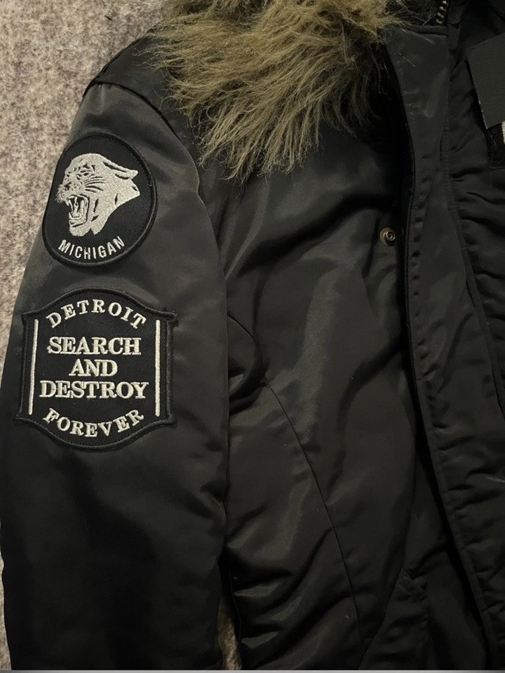 Parka Hysteric Glamour “Buscar y destruir” Foto 4 de 4