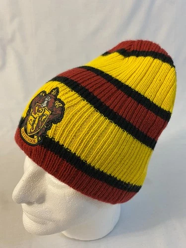 Harry Potter Gryffindor Crest Burgundy Beanie Cap Pom Pom Hat Winter O/S New