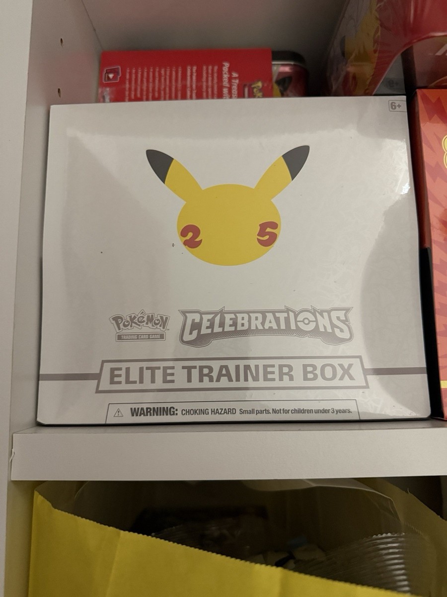 Pokémon TCG: 25th Anniversary Celebrations Elite Trainer Box (2021