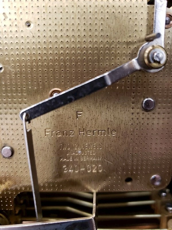 Reloj de abrigo Bulova Tempus Fugit vintage campana Westminster, golpea, mantiene el tiempo Foto 4 de 4