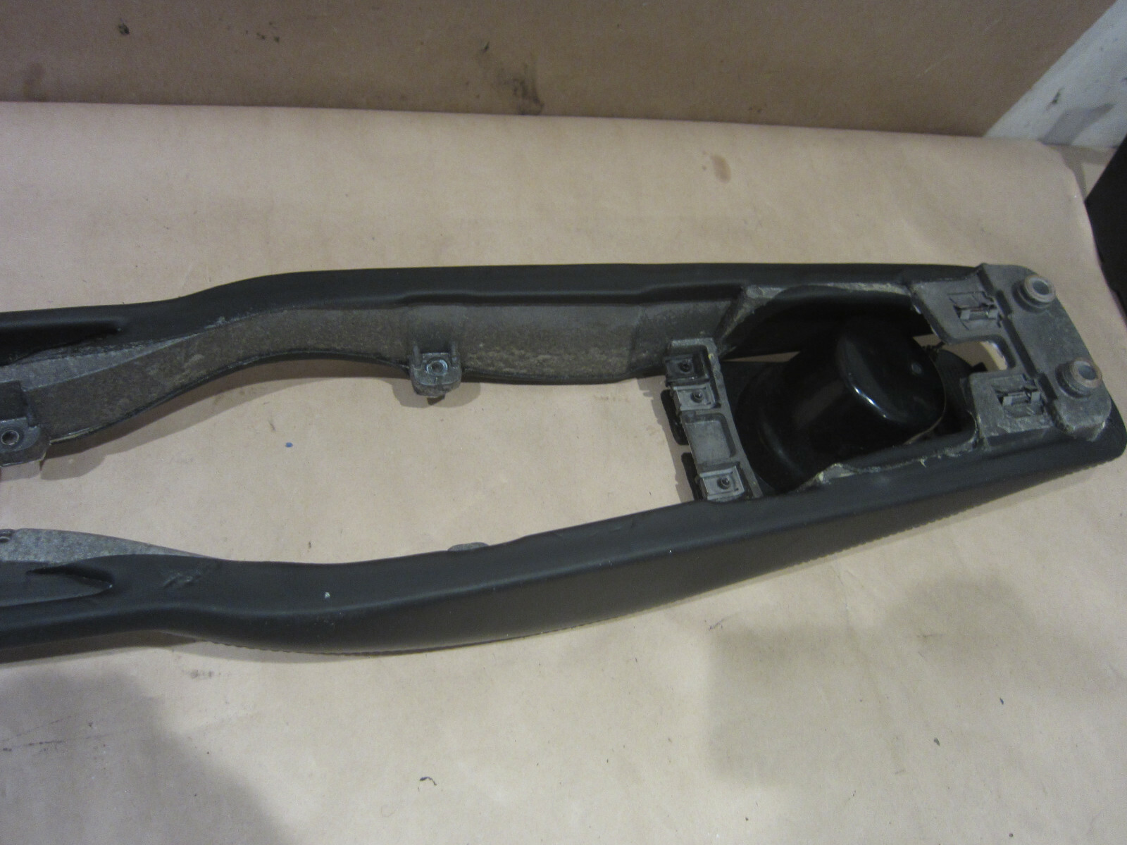 Ferrari 458 - Center Console Black Leather - P/N 81286700
