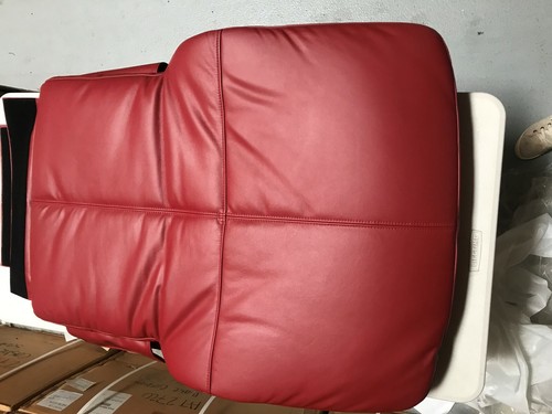 Juego de almohadillas de asiento para silla Human Touch PC-8 Perfect gravedad cero - cuero rojo - Imagen 1 de 5