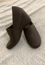Natural Soul Eccles Slip On heel loafer sz 8 brown