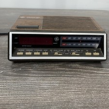 Vintage General Electric GE Model 7-4616B Two Wake Times FM/AM Alarm Clock Radio
