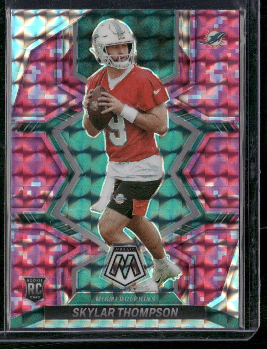 2022 Panini Mosaic #366 Skylar Thompson Mosaic Camo Pink