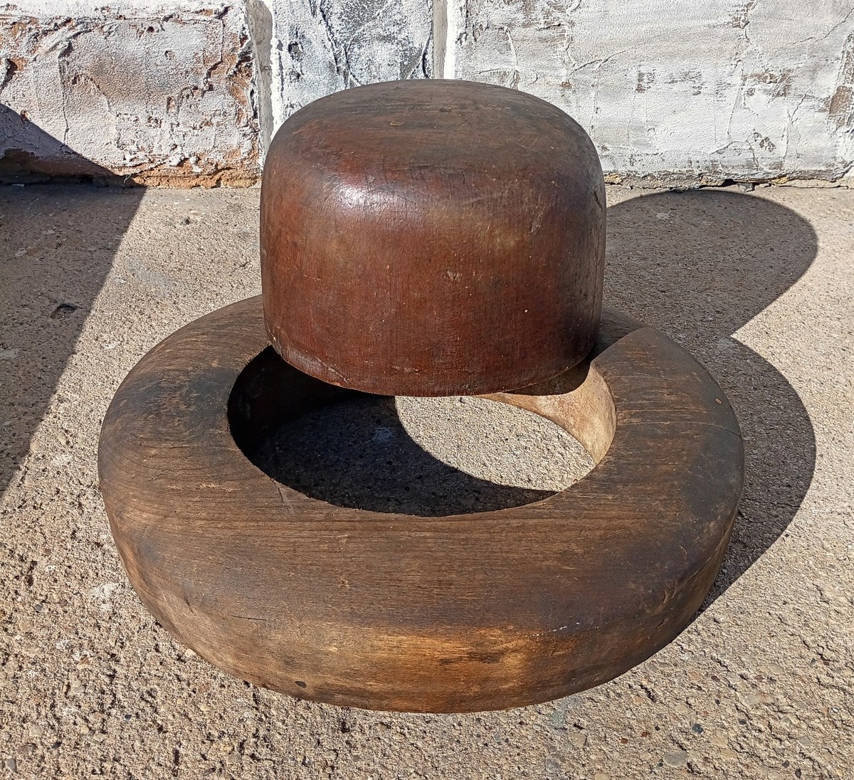 Antique Primitive Amish Solid Wood Millinery Block Dome 2  display picture 3