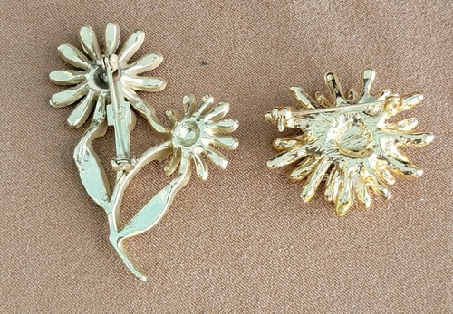 Vintage Floral Brooch Set 1960s Double Daisy & Rhinestone Bee Pin | eBay