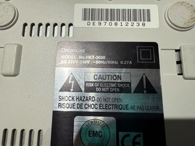 Sega Dreamcast HKT-3030 Console With 2 Controllers, 3 Games And Accessories