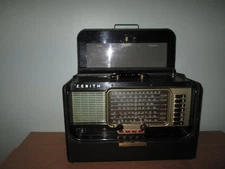 Zenith Trans Oceanic Wave Magnet Tube Radio Model Y600 Vinatge