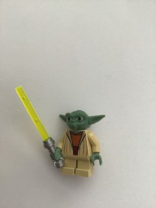 yoda minifigure