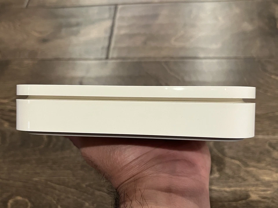 Apple Airport Extreme Base Station A1354 WiFi Router With Power Cord 4th Gen - Image 4 of 4