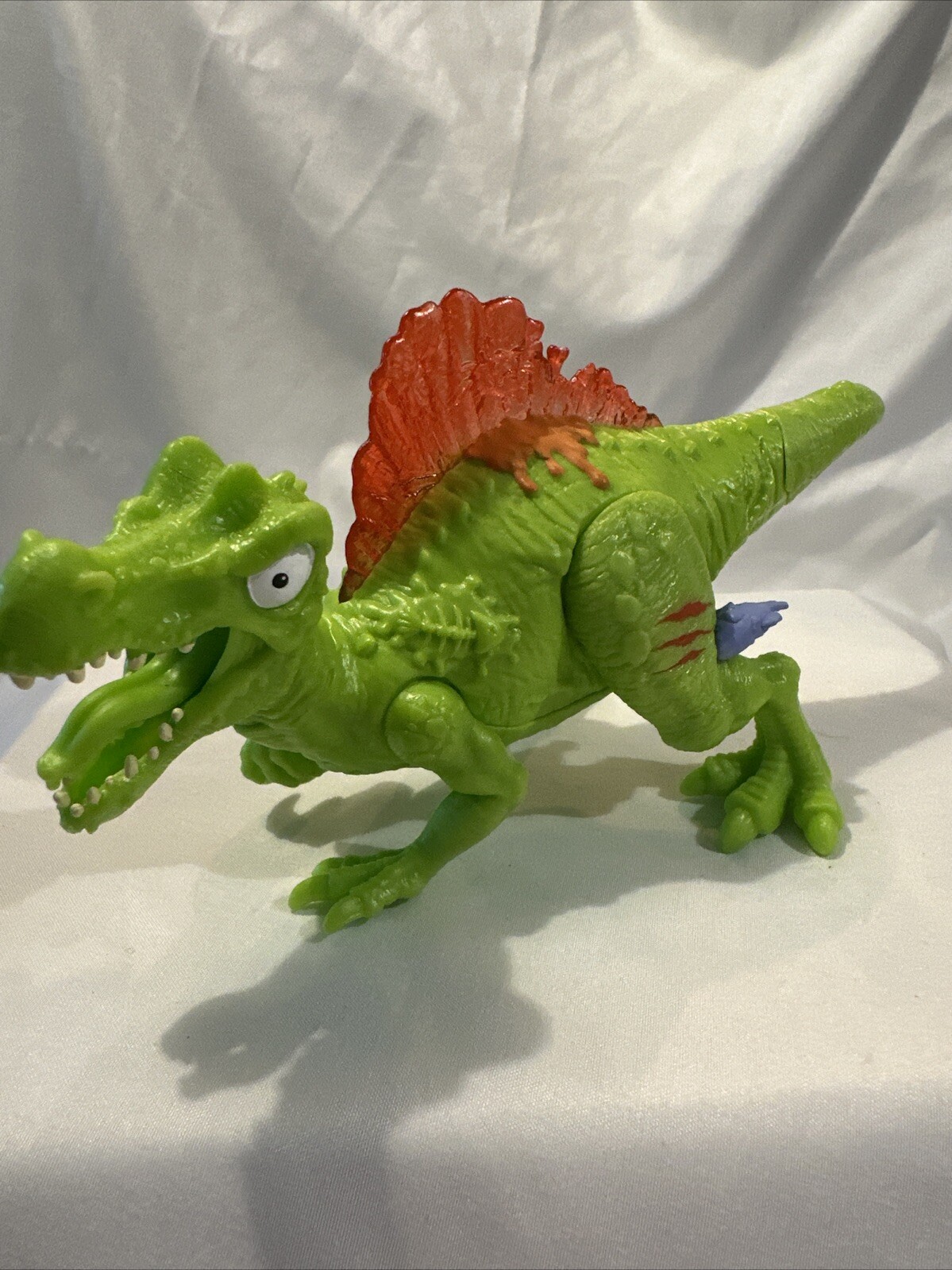 ZURU Smashers Dino Island Mystery Light Up Green Dinosaur