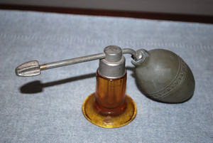 Vintage 1930's DeVilbiss  Medical Atomizer #14 Amber Glass Perfume Throat Spray