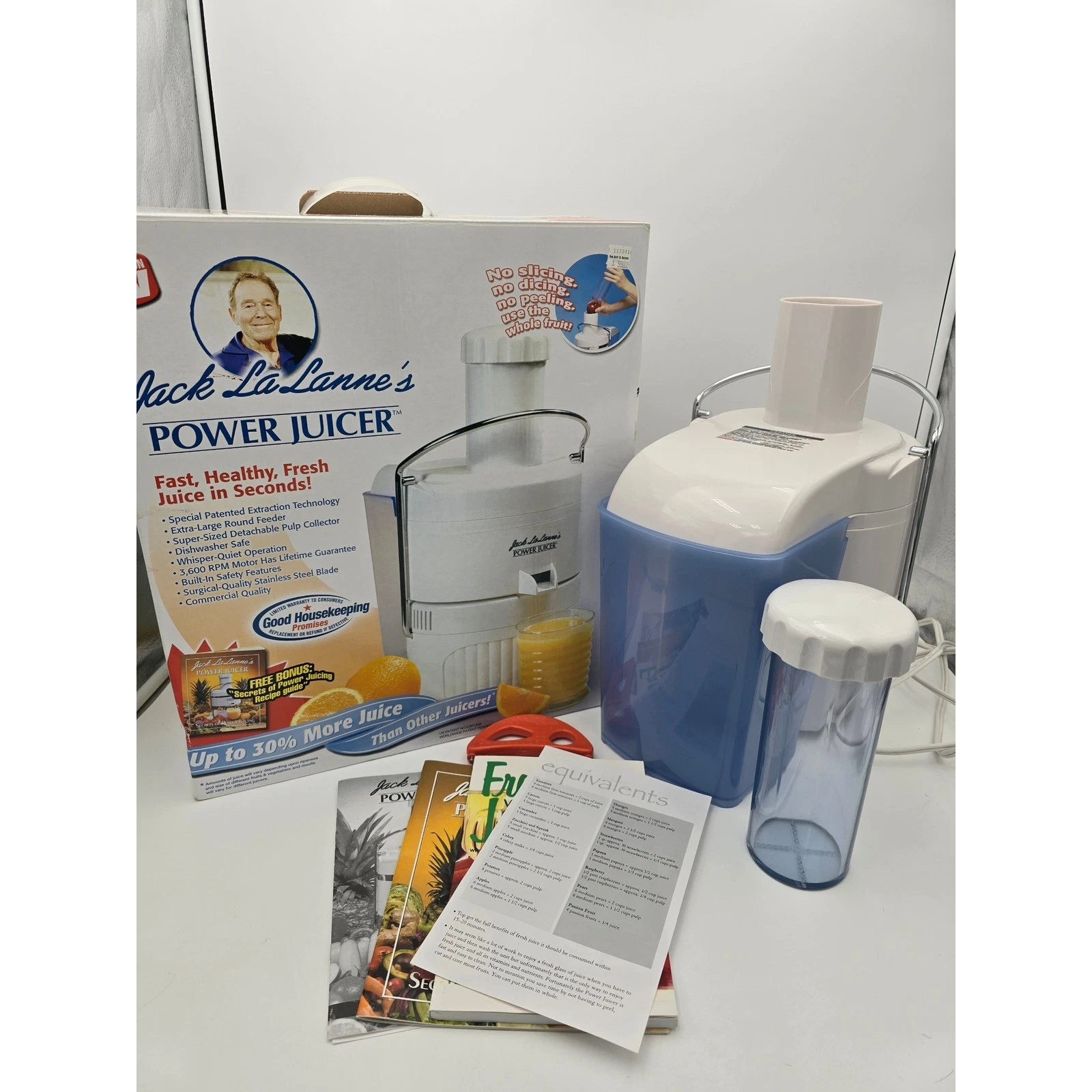 Jack LaLanne Power Juicer CL-003AP White Centrifugal Juicer with Manuals Box