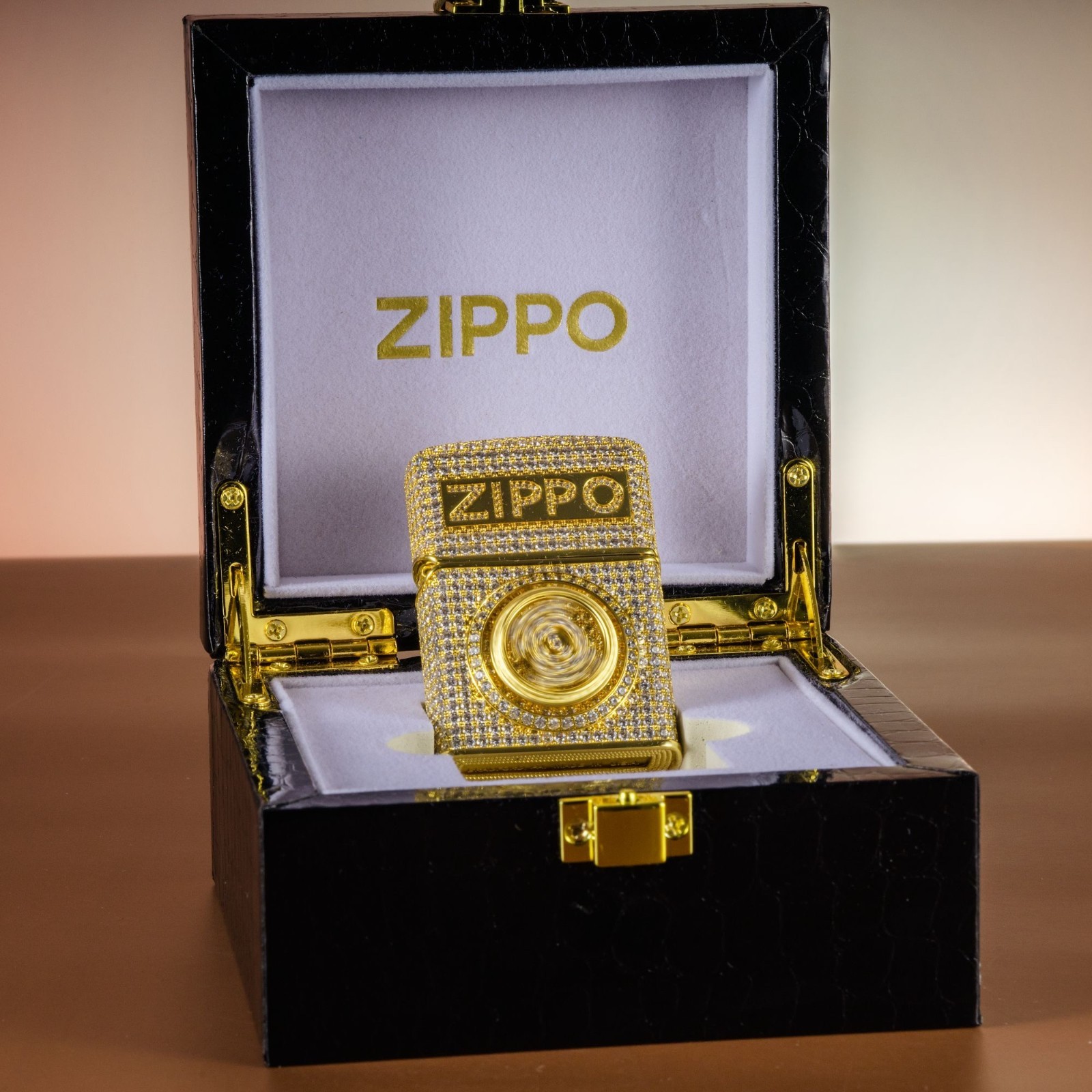 Zippo Full Diamond &ndash; Handcrafted Limited Collector&rsquo;s Edition