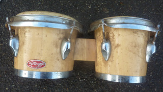 Stagg traditionelle Holz Bongos Trommeln Musikinstrument