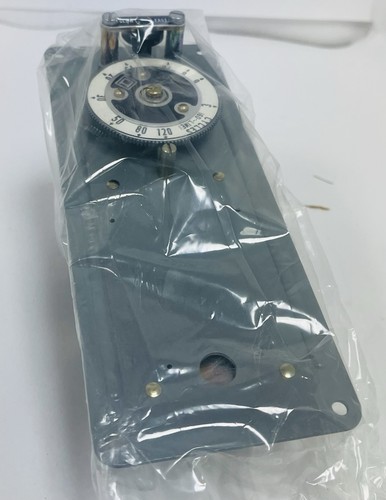 SCHNEIDER ELECTRIC SQUARE D NO. 8991-AT016-V02 AC WELDER TIMING RELAY - Picture 16 of 19