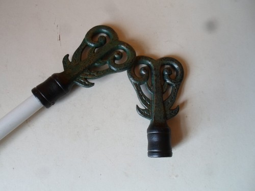 Renaissance Pair of Cast Metal Ends For 19mm Metal Curtain Poles Dark Green - Picture 3 of 7