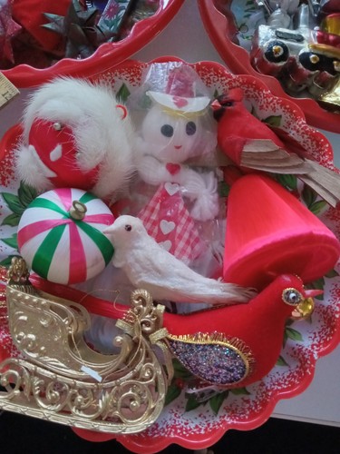 Vintage to New Christmas mixed Ornaments &Crafts Large $12 lots - Picture 14 of 22
