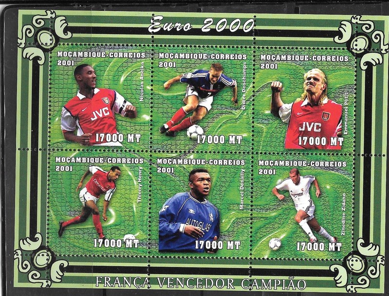 MOZAMBIQUE SC#1422 2001 SOCCER MNH XF SOUVENIR SHEET TOPICAL STAMPS