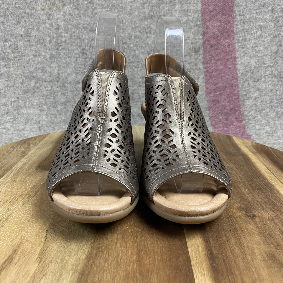 Sapatos femininos Earth Cascade tamanho 8 sandálias anabela couro conforto slingback platina - Imagem 3 de 4