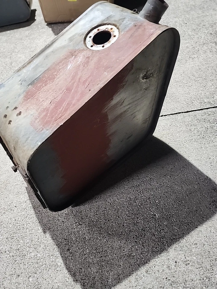 Original 1966-71 International Scout 800a Fuel Tank Right Passenger See descrip - Image 3 of 4