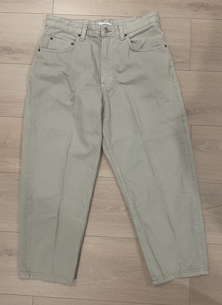 ZARA BEIGE CROPPED JEANS SIZE 42 EUR