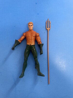 DC DIRECT BRIGHTEST DAY AQUAMAN ACTION FIGURE 2011.