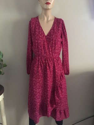 red flowy dress long sleeve