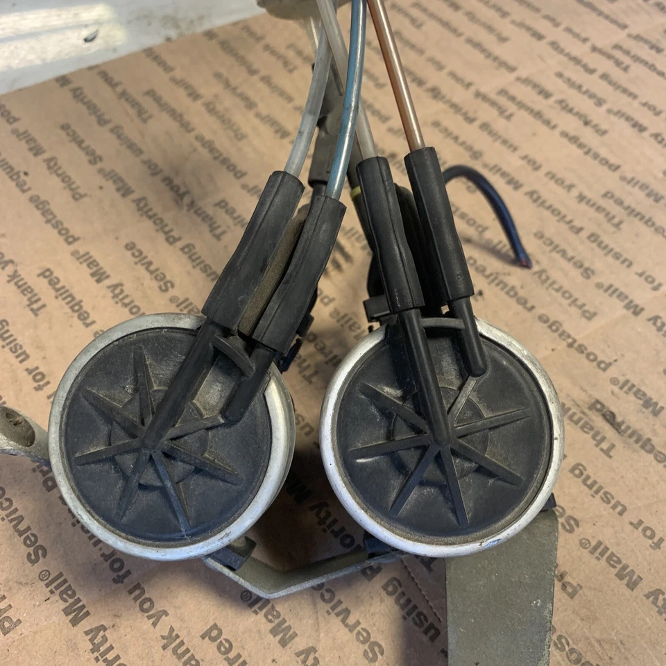 Mercedes 300D 190D 1987 válvula encubierta de presión de 2,5 L 0015407997 OEM Foto 2 de 4