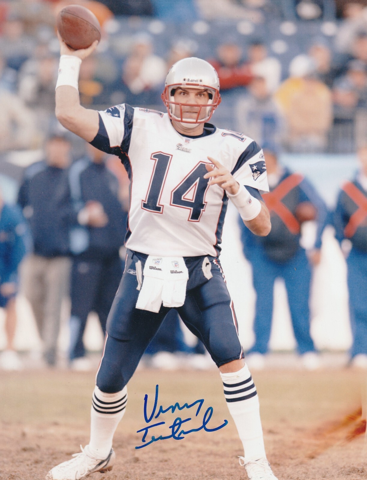 VINNY TESTAVERDE NEW ENGLAND PATRIOTS ACTION SIGNED 8x10 