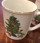 Set of 2 Holiday Hostess Coffee Cups/mugs Christmas Tree Holly Gold Rim — photo 5