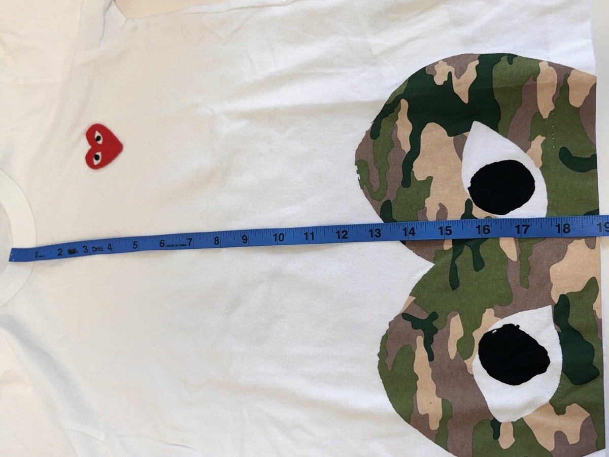 Tシャツ・カットソー [PLAY COMME DES GARCONS] Red Heart Wappen Camouflage Tshirt T163 Auth. COMME DES GARCONS Play WHITE T-SHIRT Red Camo