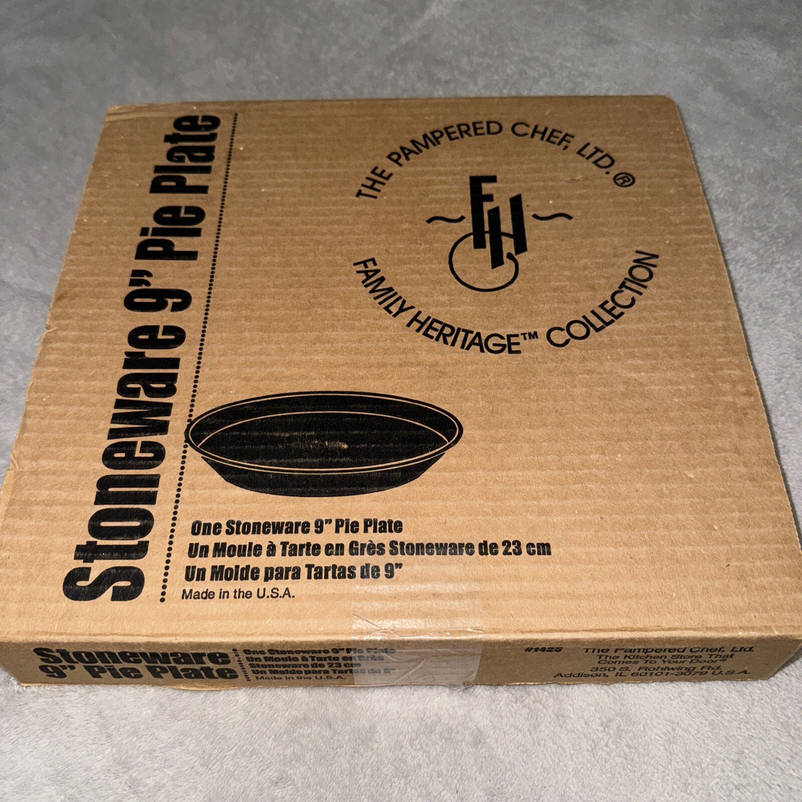 Pampered Chef Stoneware 9 inch Round Pie Plate Unglazed #1425 W/Box