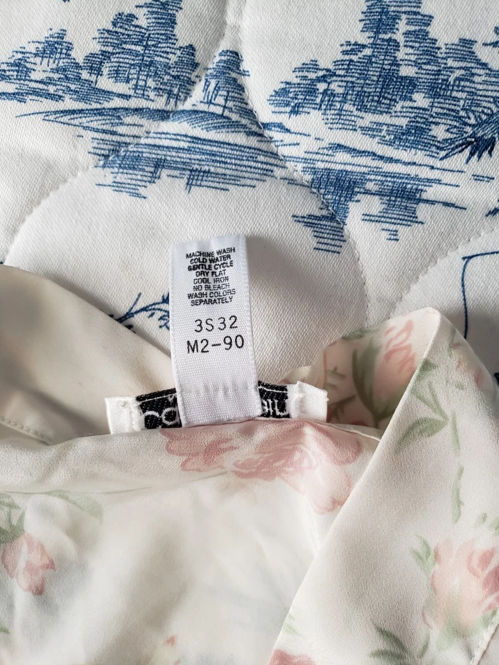 Bata Kimono Corta Marfil Floral Logo Bordado Calvin Klein Talla S Foto 4 de 4