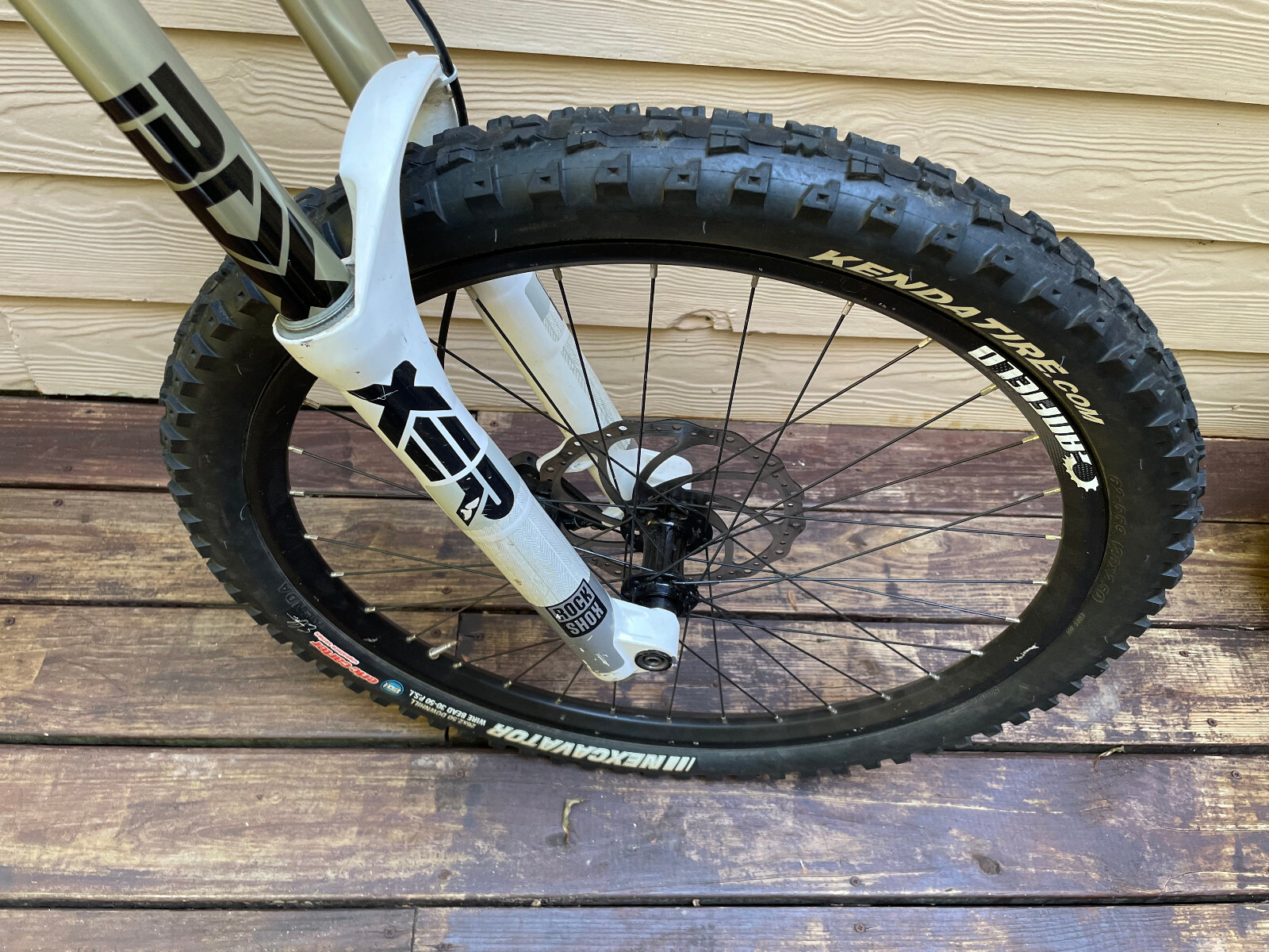 Aluminun / Carbon Devinci Wilson Full suspension "Large" Downhill Mountain Bike