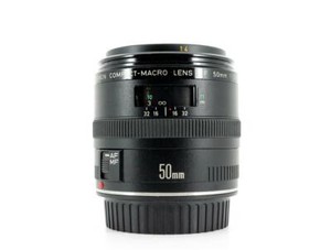 Canon EF 50mm f/2.5 Macro Lens