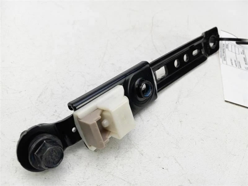 Kia Forte 2012 ajustador de cinturón de seguridad delantero derecho 27595  Foto 3 de 4