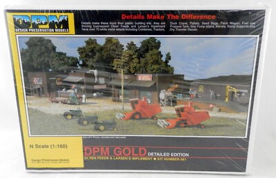 N Scale Olsen Feeds & Larsen's Implement Kit - DPM #661