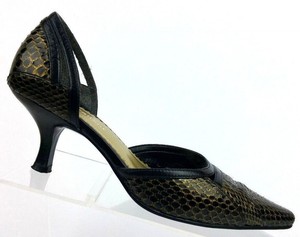 naturalizer low heel pumps