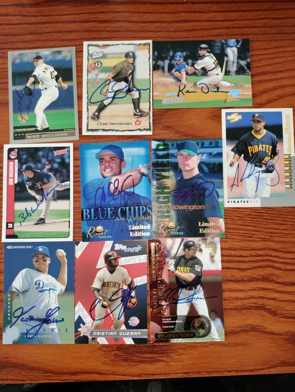 MLB Autographed Baseball Card Lot (10)