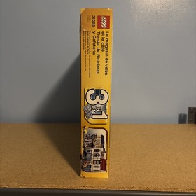 NEW LEGO CREATOR Bike Shop & Cafe (31026) - buildings and minifigures included