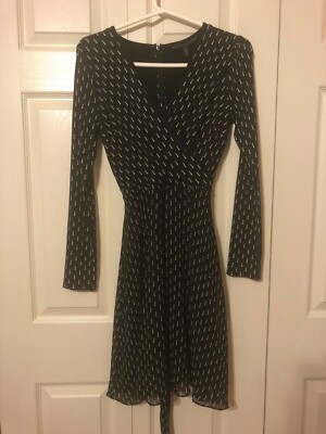 WHITE HOUSE BLACK MARKET Black White Dot Pattern 3/4 Sleeve Wrap Front Dress NWT