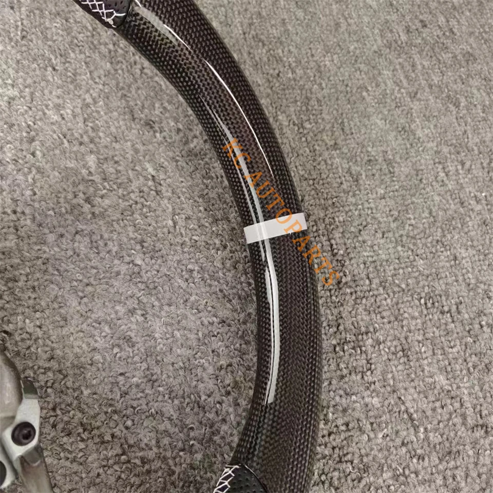 Volante de cuero alcantara de fibra de carbono para Porsche 911 2017 cupé térmico Foto 2 de 4
