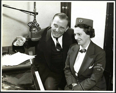 UNKNOW HOLLYWOOD CELEBRITIES   VINTAGE ORIGINAL WOR RADIO PHOTO
