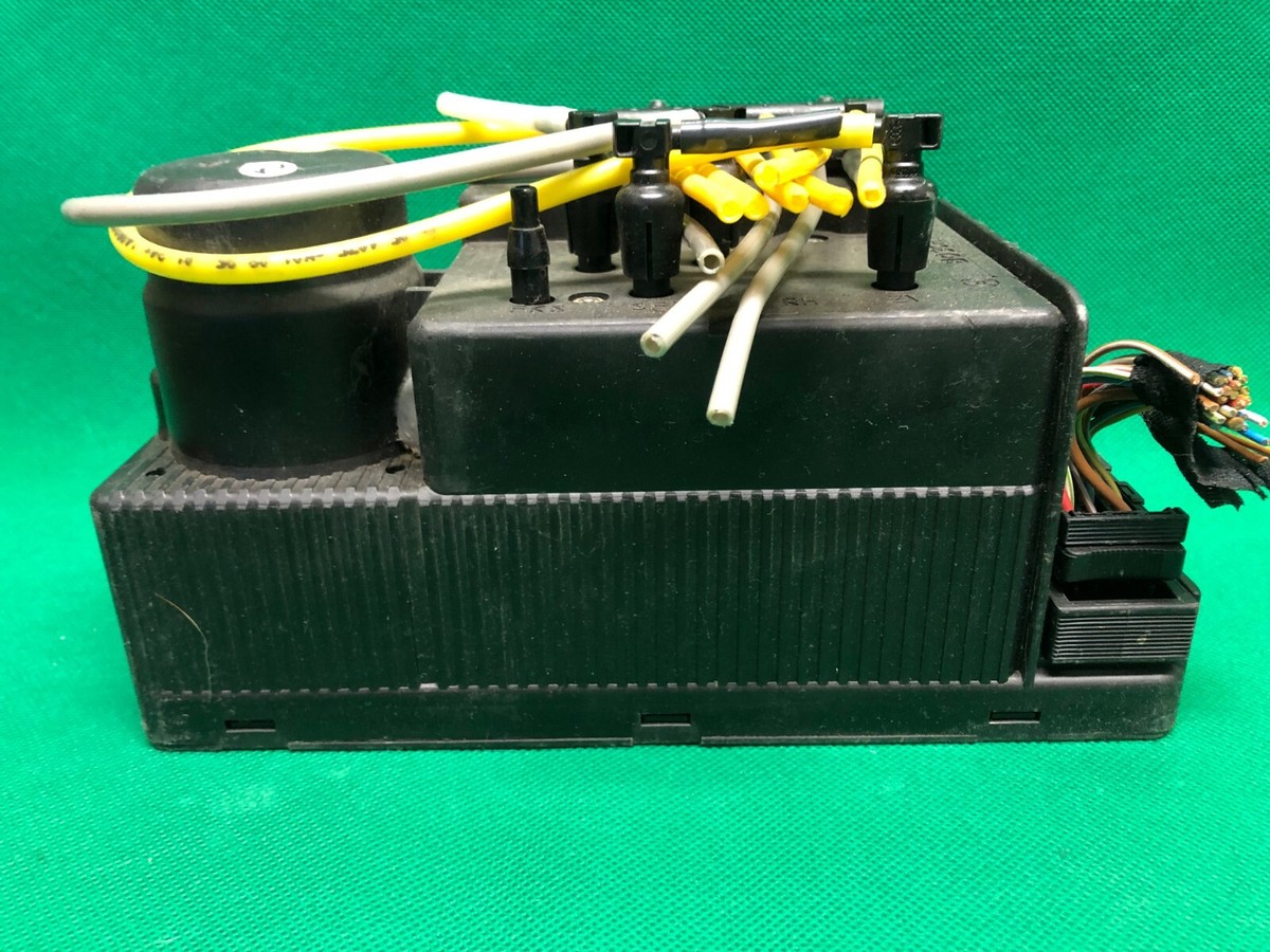 92-97 MERCEDES BENZ SCLASS BOSCH DOOR LOCK VACUUM PUMP 0 132