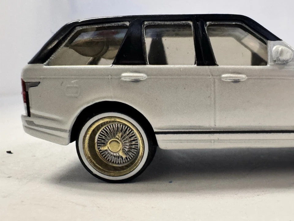 Land Rover Vogue SE 2018 caja de cerillas blanca piezas móviles rueda personalizada suelta cambio bajo Foto 3 de 4